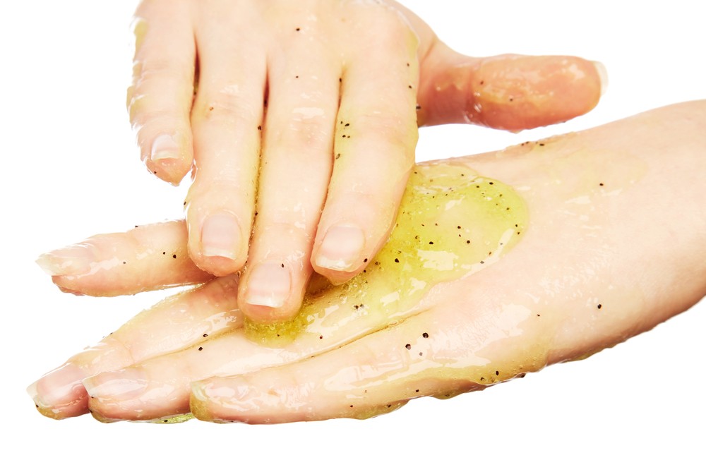 Dicas Simples Para Esfoliar as Mãos e Braços