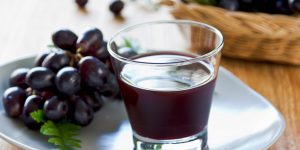 benefícios do suco de uva