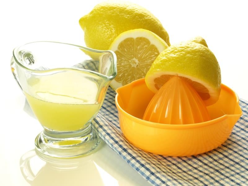 Suco de Limão Para Combate Candidíase