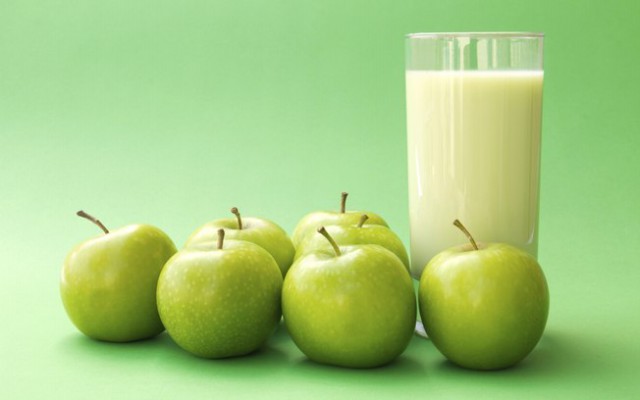 Suco de maçã verde com abacaxi para emagrecer (e como fazer)
