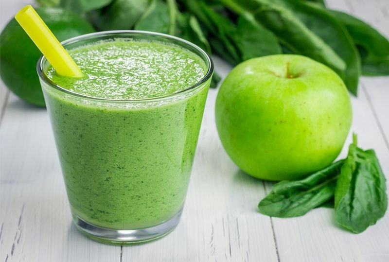 Suco de maçã com erva doce para aliviar o refluxo (receitas e dicas)