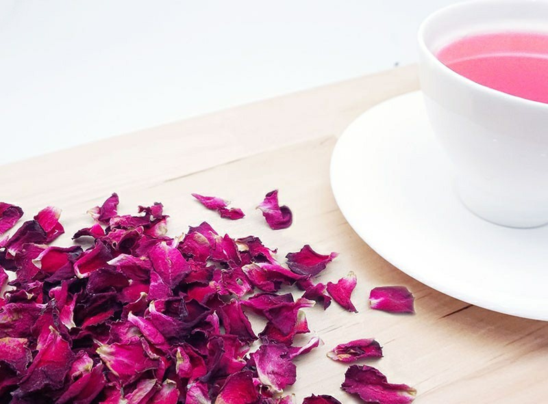 Benefícios do Chá de Rosa Roxa