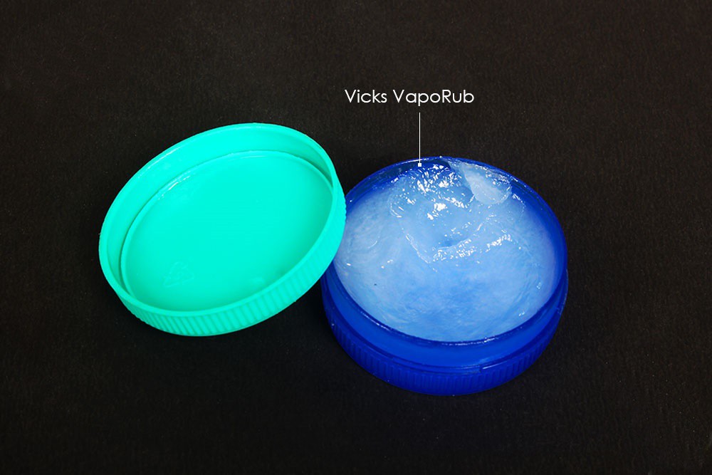 Vicks VapoRub 1