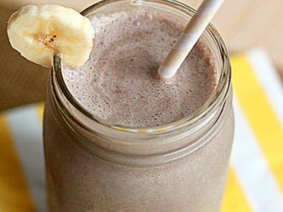 Vitamina de banana com linhaça para ter uma pele bonita (e como fazer)