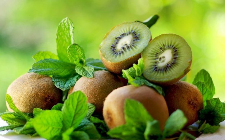 Kiwi: Para que serve, como usar, valor nutricional, benefícios ...