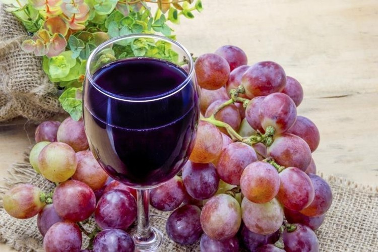 Suco de uva para que serve? é bom para anemia, colesterol e músculos 