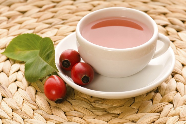 chá de quadril de rosa