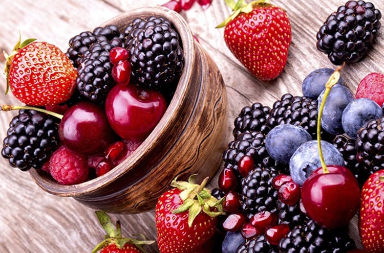 Frutas Vermelhas - Benefícios e Como Consumir!
