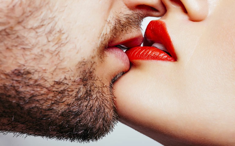 benefícios do beijo
