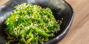 wakame beneficios