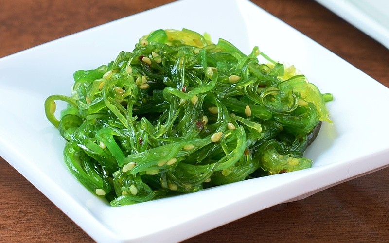 wakame beneficios