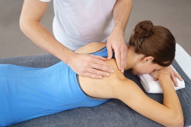 Dicas de Massagem Relaxante nos ombros Dicas de Massagem Relaxante nos ombros