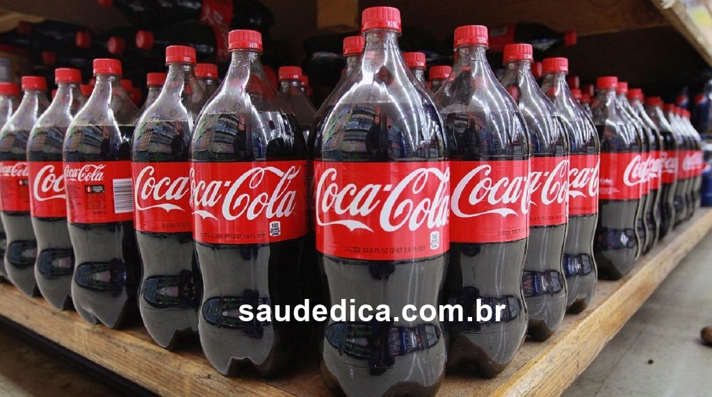 maleficios da coca cola