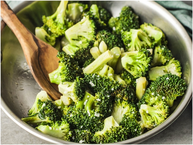 Brocolis tambem e um dos alimentos para melhorar sua saude intestinal