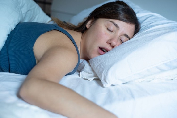 adormecer rapidamente sinal de falta de sono