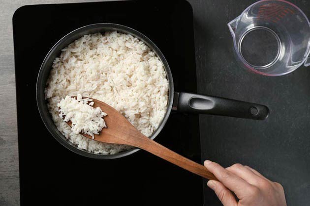 arroz para tratar dor de estomago