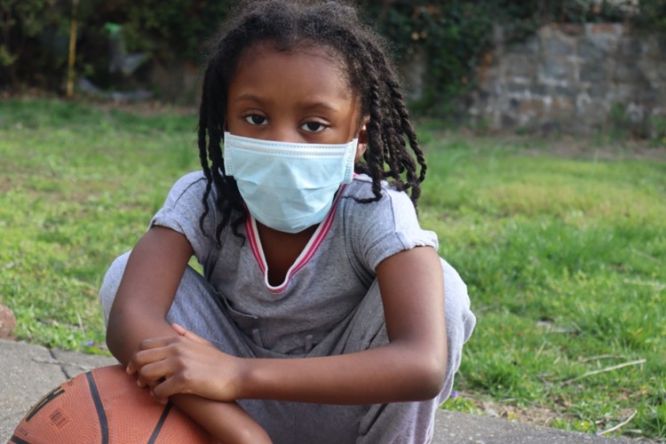crianças contaminadas com coronavírus