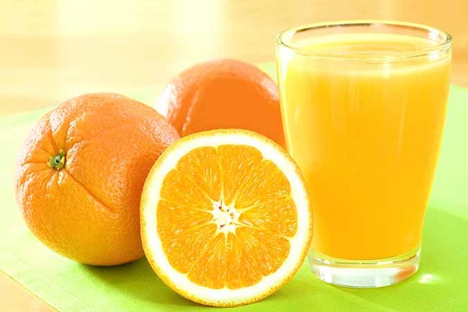 suco de laranja causa refluxo