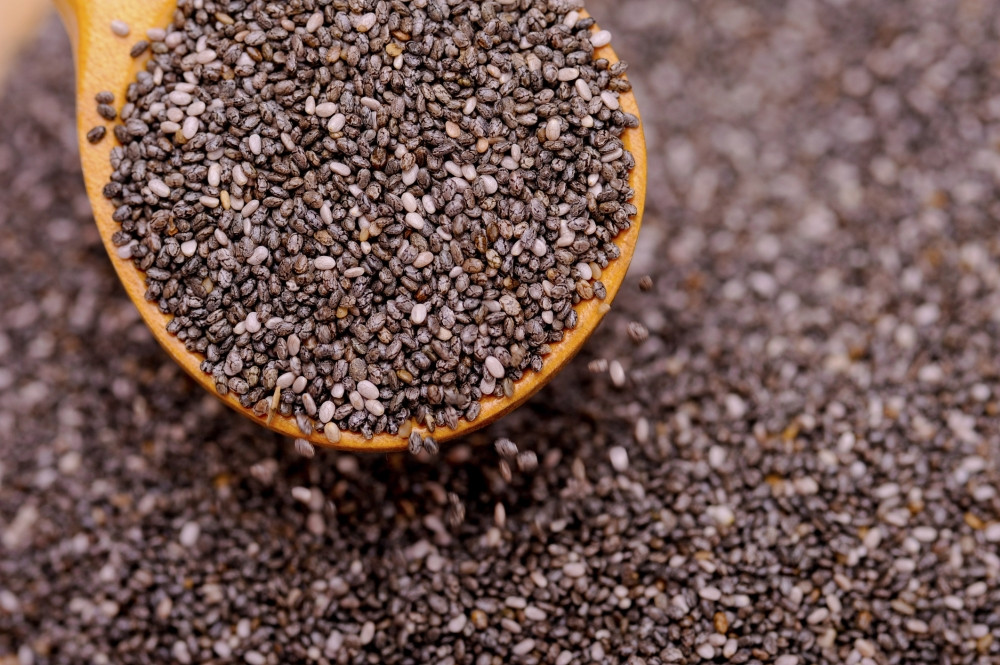 sementes de chia e um alimento com baixa caloria para perder peso