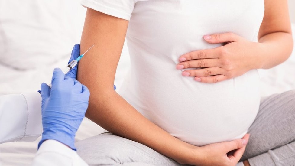 vacina do covid 19 em gravidas e seguro
