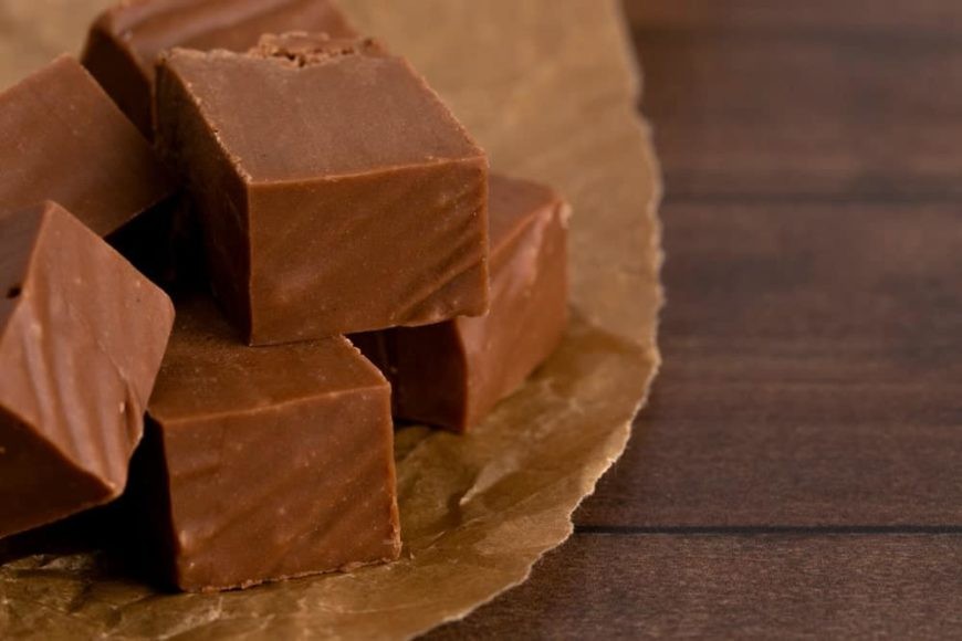 receita de caramelo tradicional de chocolate